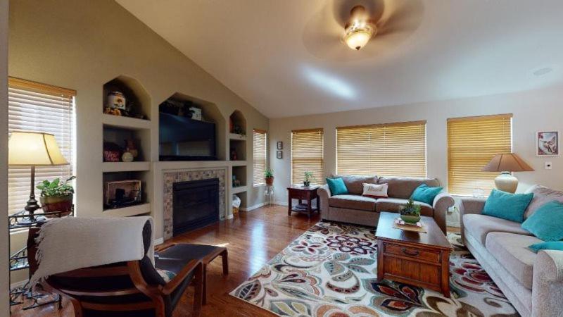120 Winding Meadow By Vacation Rentals For You Monument Buitenkant foto