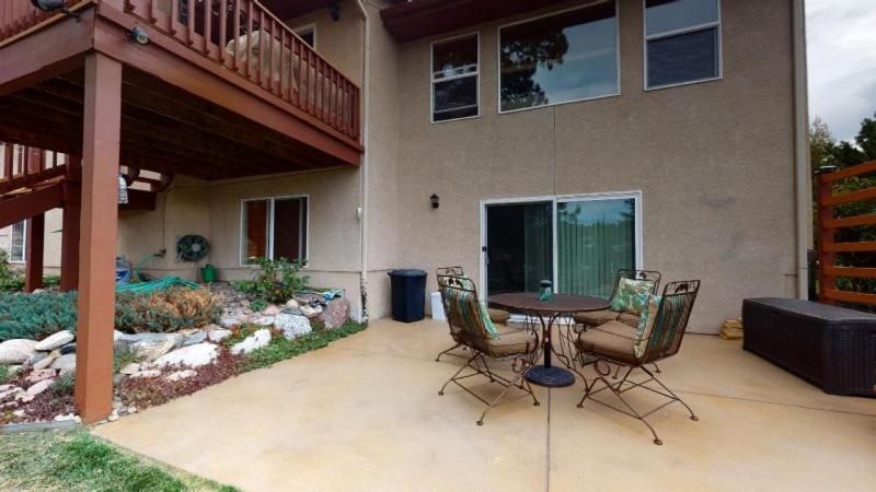 120 Winding Meadow By Vacation Rentals For You Monument Buitenkant foto